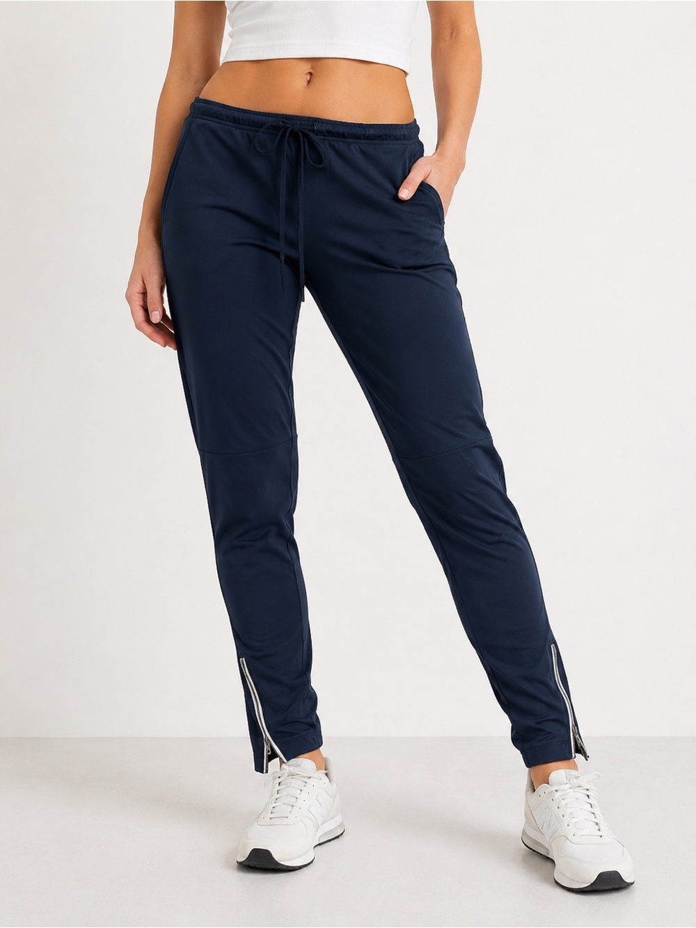 90s Black vintage Chapel Hill N.C Running Sweat pants